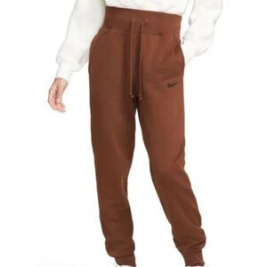 NWT, Nike Sportswear Phoenix Fleece High-waisted Joggers in brown